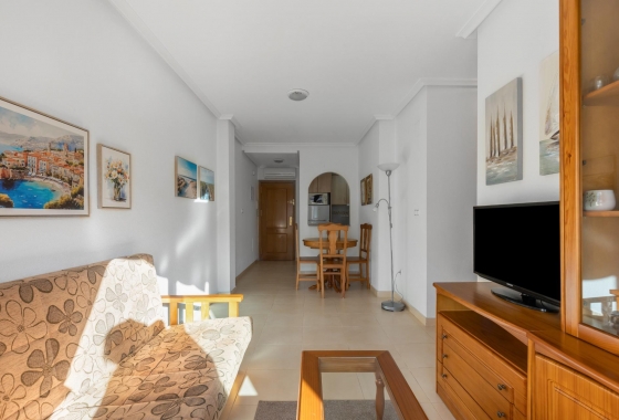 Resale - Apartment - Torrevieja - Estacion de autobuses