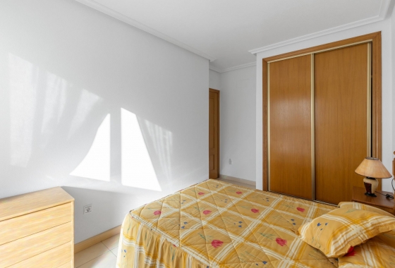Resale - Apartment - Torrevieja - Estacion de autobuses
