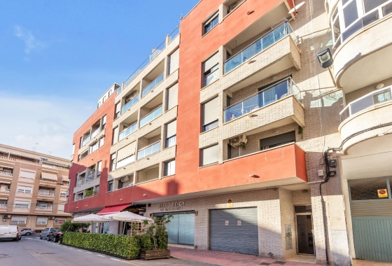 Resale - Apartment - Torrevieja - Estacion de autobuses