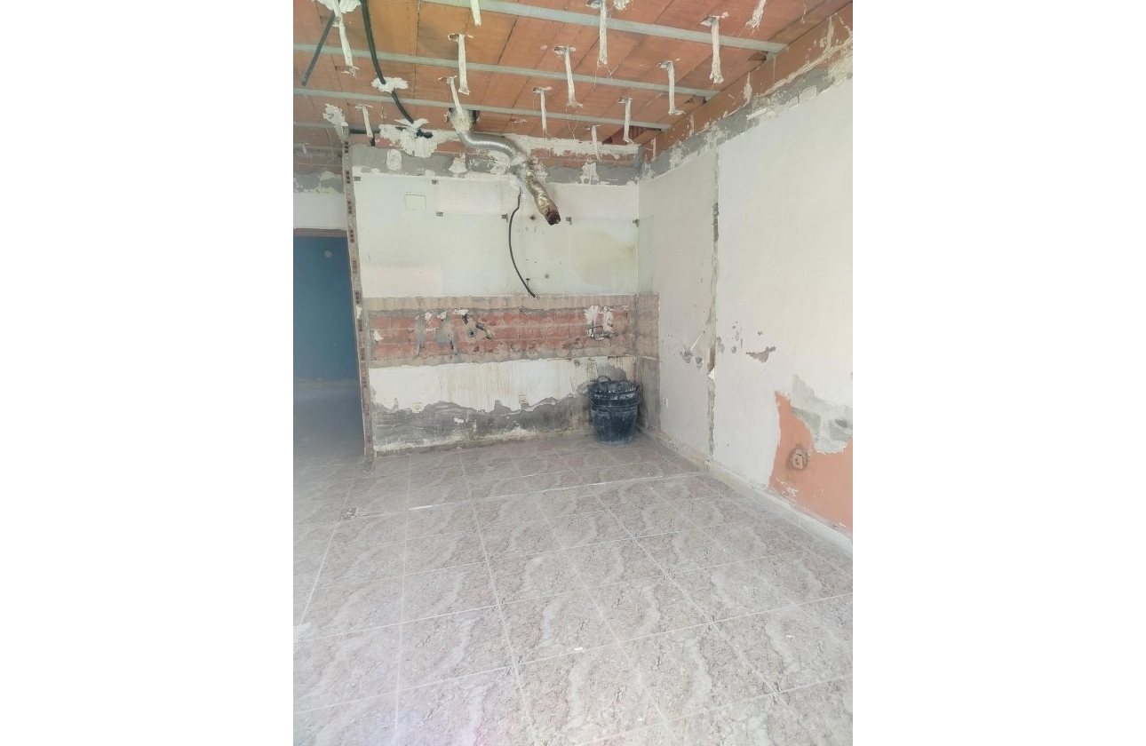 Rynek wtórny - Szeregowiec - Torrevieja - La Siesta - El Salado -  Torreta