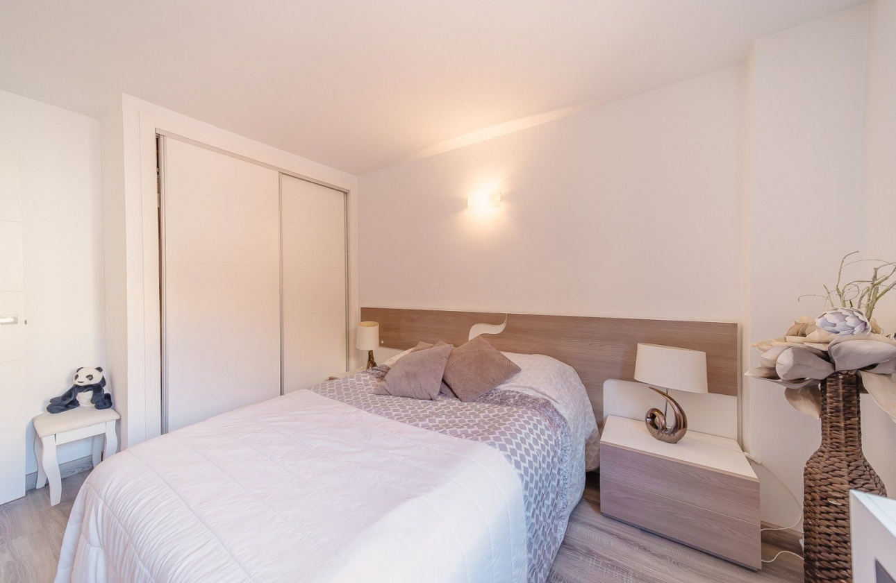 Rynek wtórny - Apartament - Torrevieja - Playa del Cura