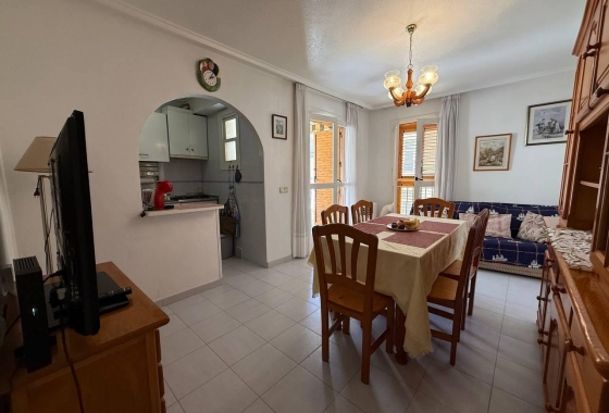 Resale - Apartment - Torrevieja - Acequion