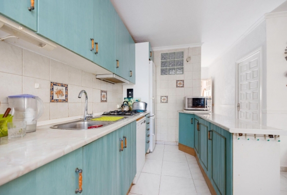 Rynek wtórny - Szeregowiec - Torrevieja - Los Angeles