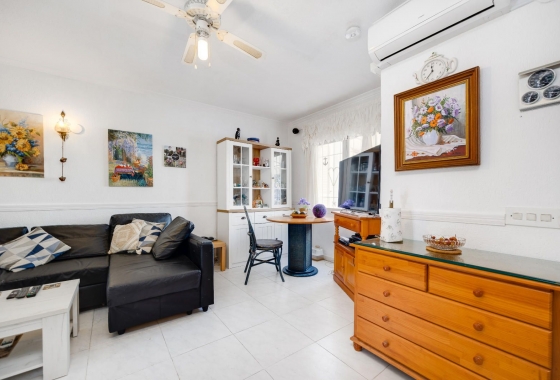 Rynek wtórny - Szeregowiec - Torrevieja - Los Angeles