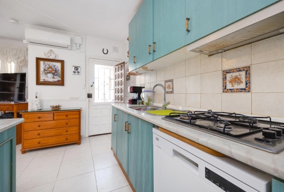 Rynek wtórny - Szeregowiec - Torrevieja - Los Angeles