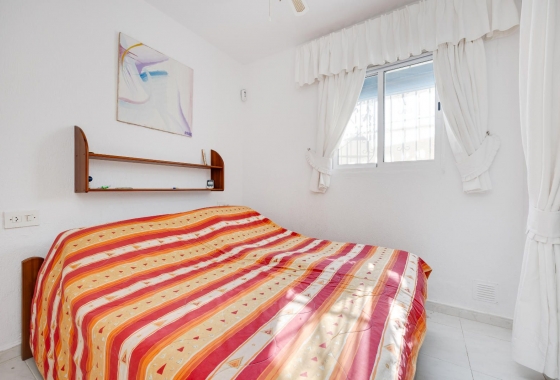 Rynek wtórny - Szeregowiec - Torrevieja - Los Angeles