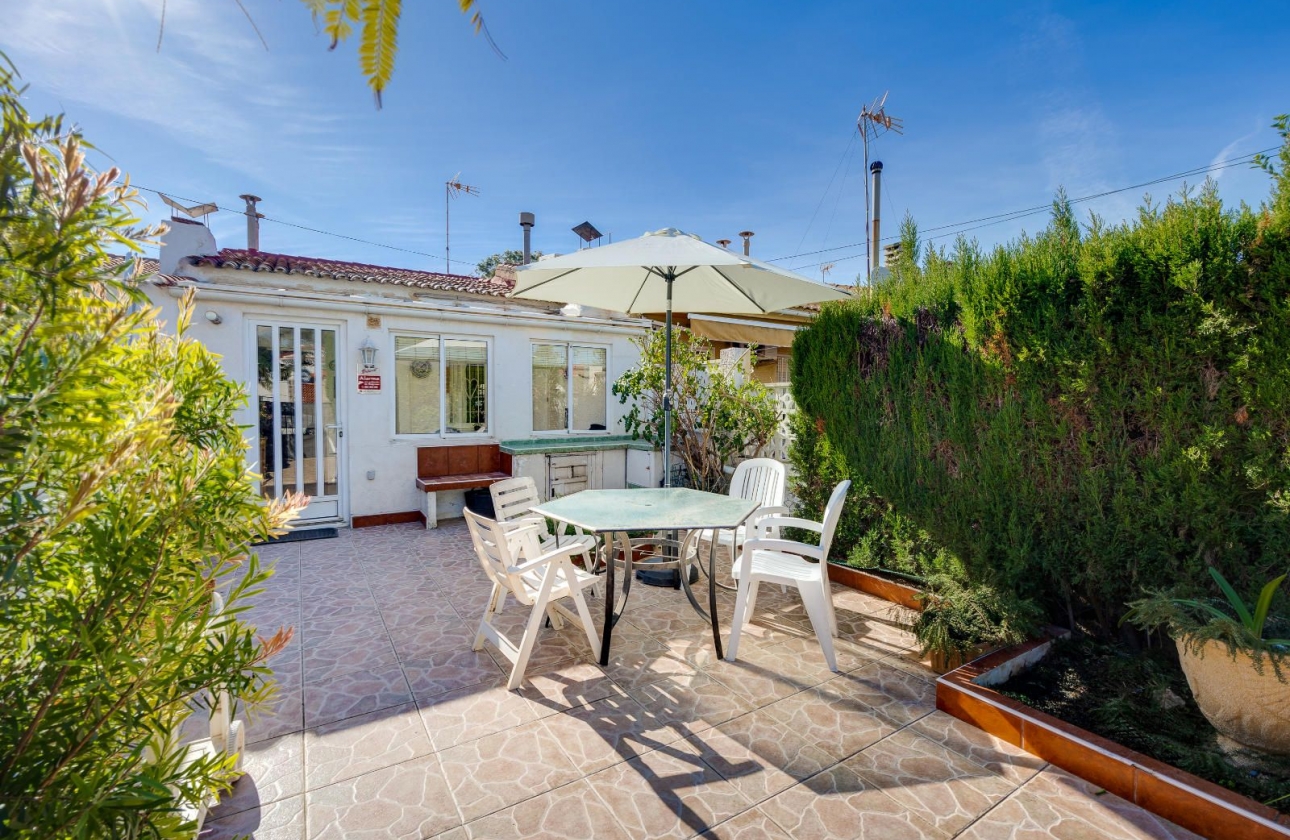 Rynek wtórny - Szeregowiec - Torrevieja - Los Angeles