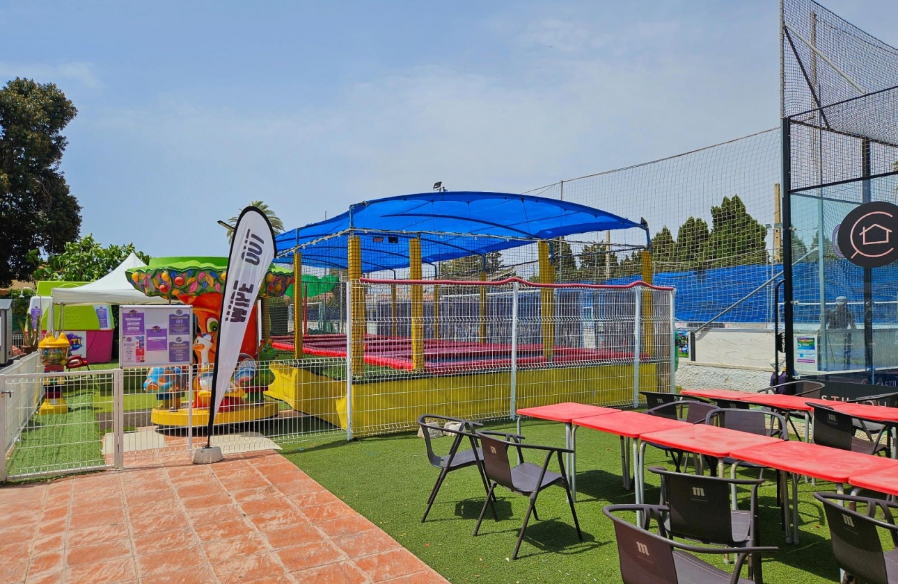 Rynek wtórny - Szeregowiec - Torrevieja - Los Angeles