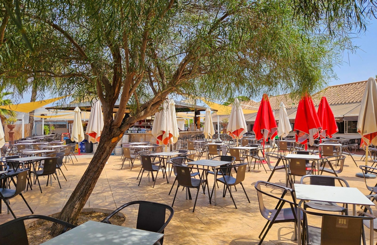 Rynek wtórny - Szeregowiec - Torrevieja - Los Angeles