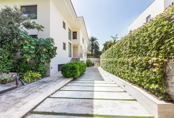 Rynek wtórny - Villa - Alicante - Vistahermosa