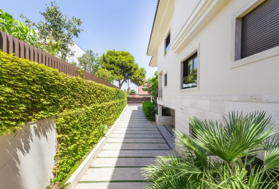 Rynek wtórny - Villa - Alicante - Vistahermosa