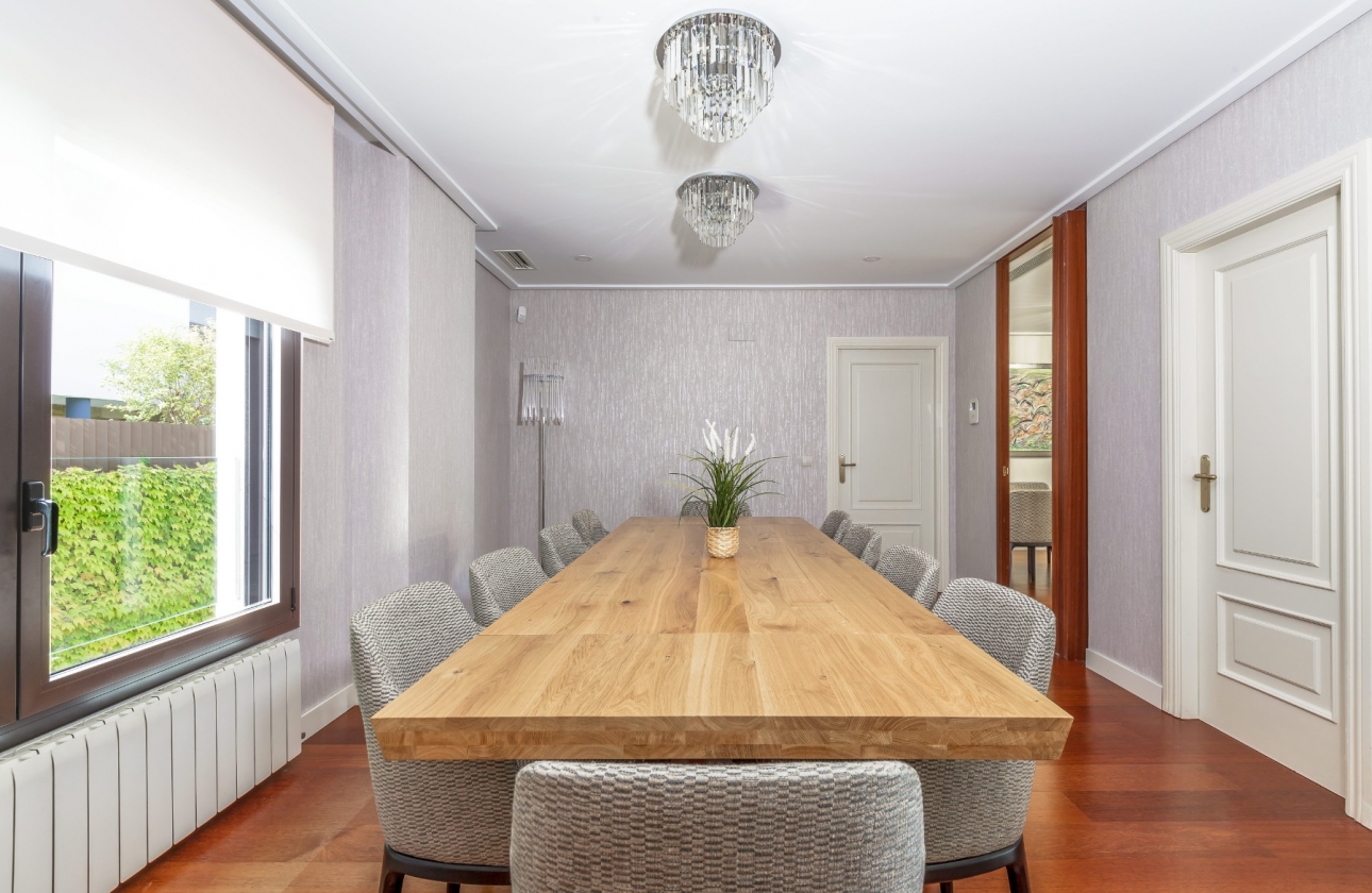 Rynek wtórny - Villa - Alicante - Vistahermosa