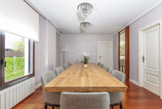 Rynek wtórny - Villa - Alicante - Vistahermosa