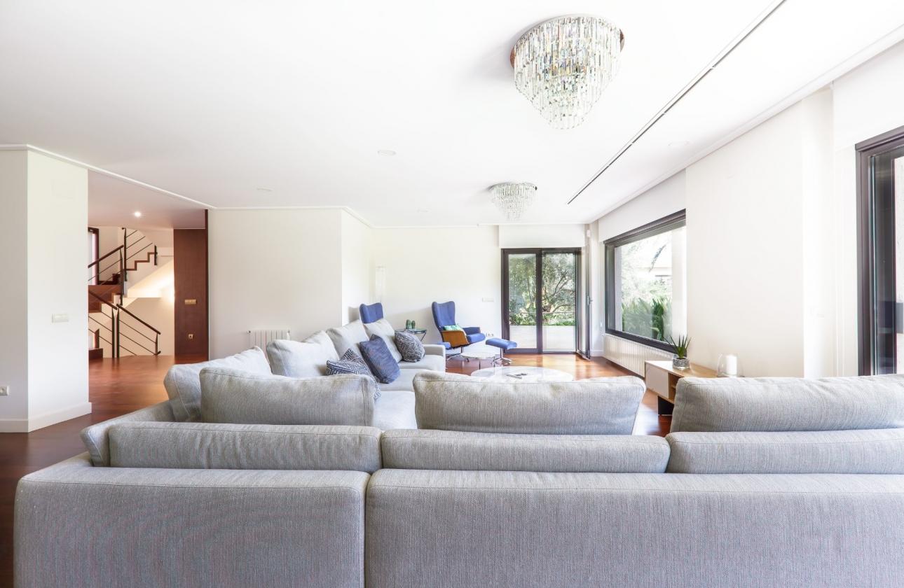 Rynek wtórny - Villa - Alicante - Vistahermosa