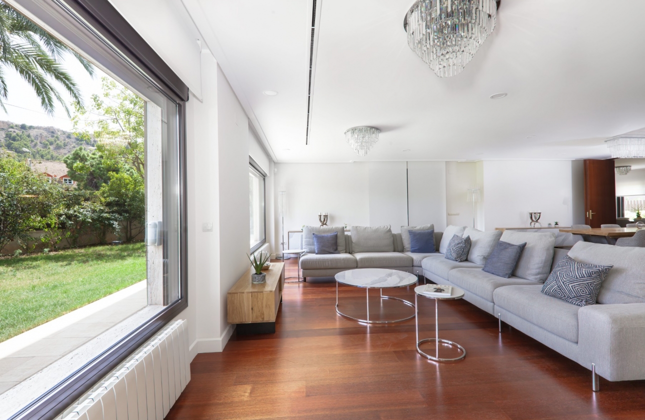 Rynek wtórny - Villa - Alicante - Vistahermosa