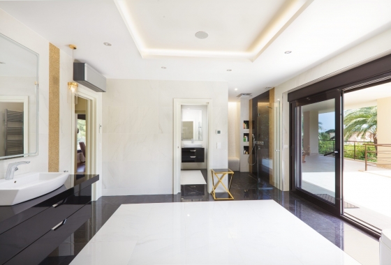 Rynek wtórny - Villa - Alicante - Vistahermosa