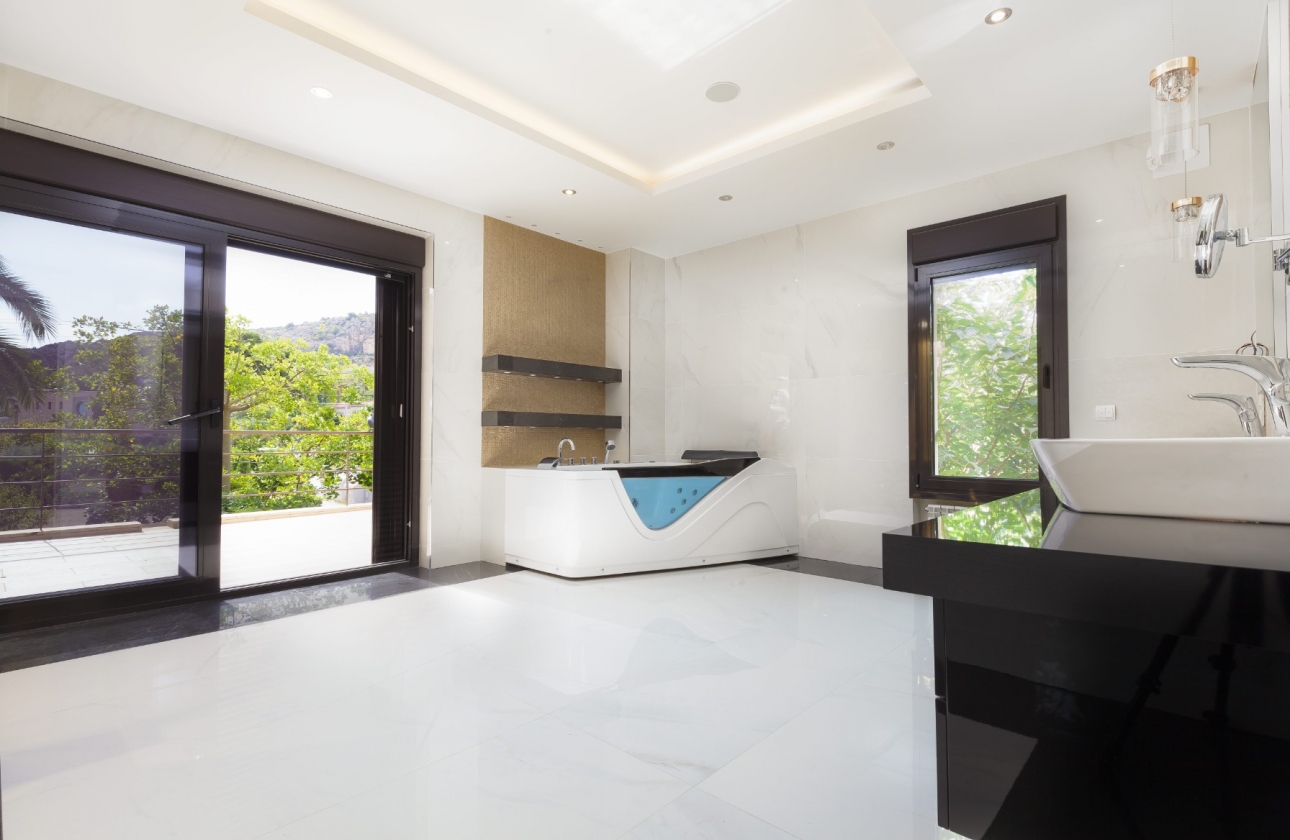 Rynek wtórny - Villa - Alicante - Vistahermosa