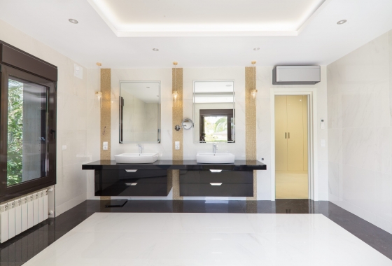 Rynek wtórny - Villa - Alicante - Vistahermosa