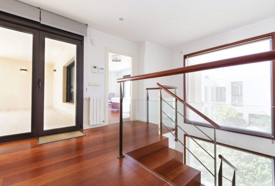 Rynek wtórny - Villa - Alicante - Vistahermosa