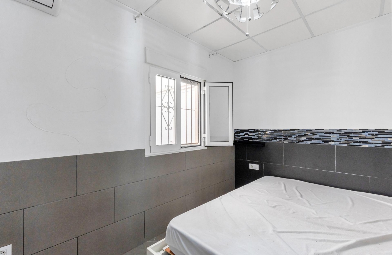 Rynek wtórny - Apartament - Torrevieja - La Mata