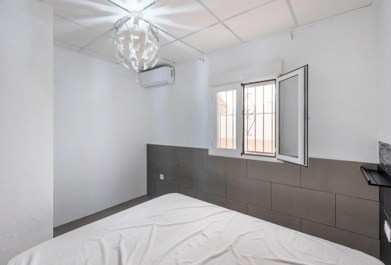 Rynek wtórny - Apartament - Torrevieja - La Mata