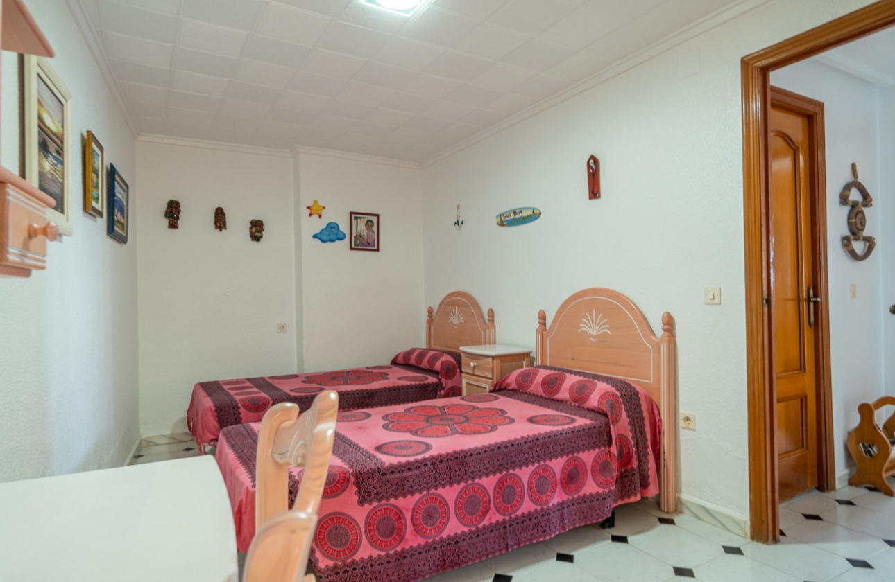 Reventa - Apartment - Mil Palmeras - Beach