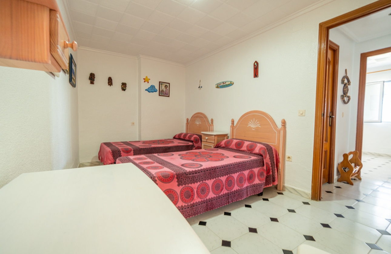 Reventa - Apartment - Mil Palmeras - Beach