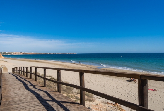 Reventa - Apartment - Mil Palmeras - Beach