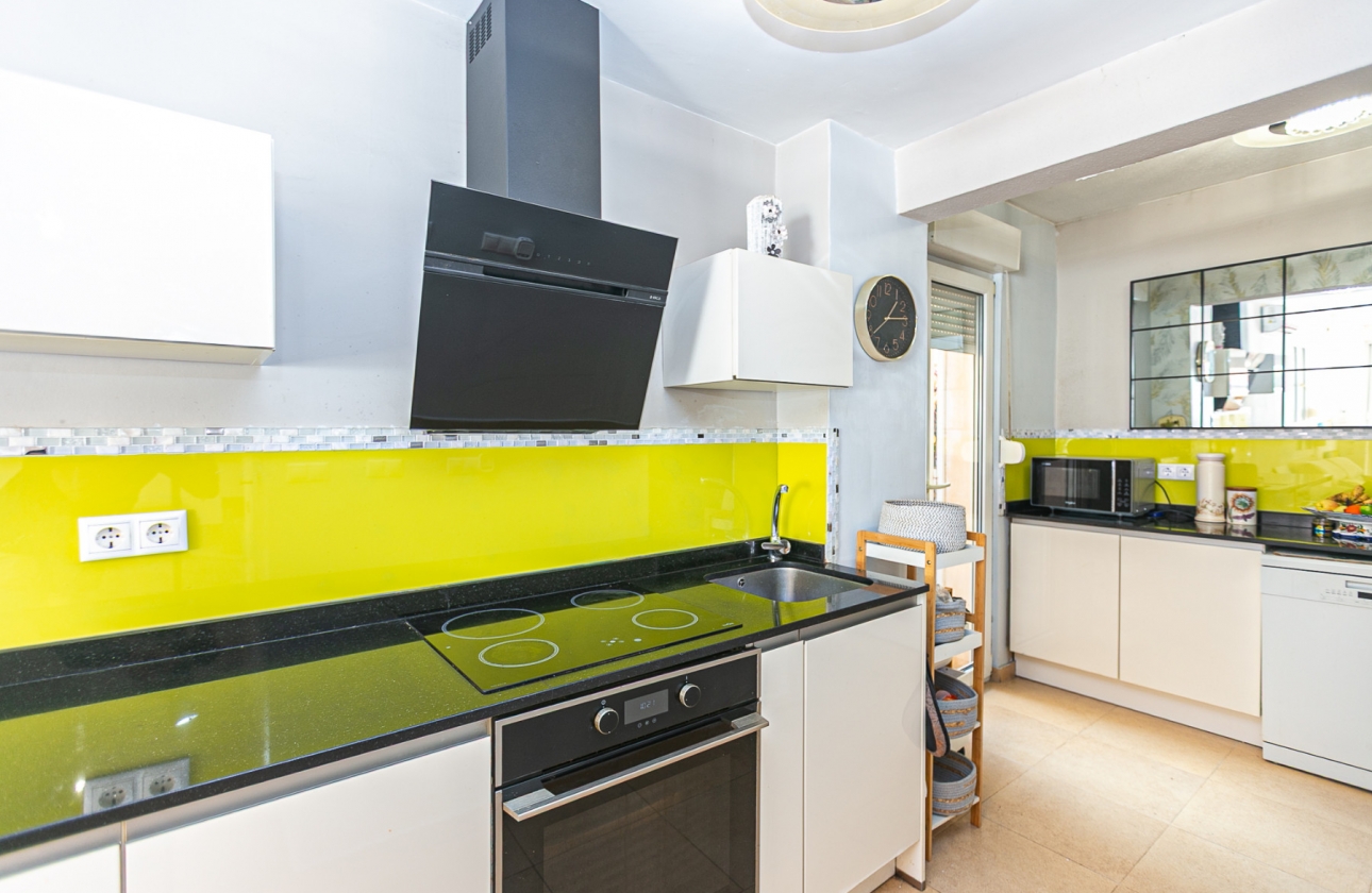 Rynek wtórny - Szeregowiec - La Zenia