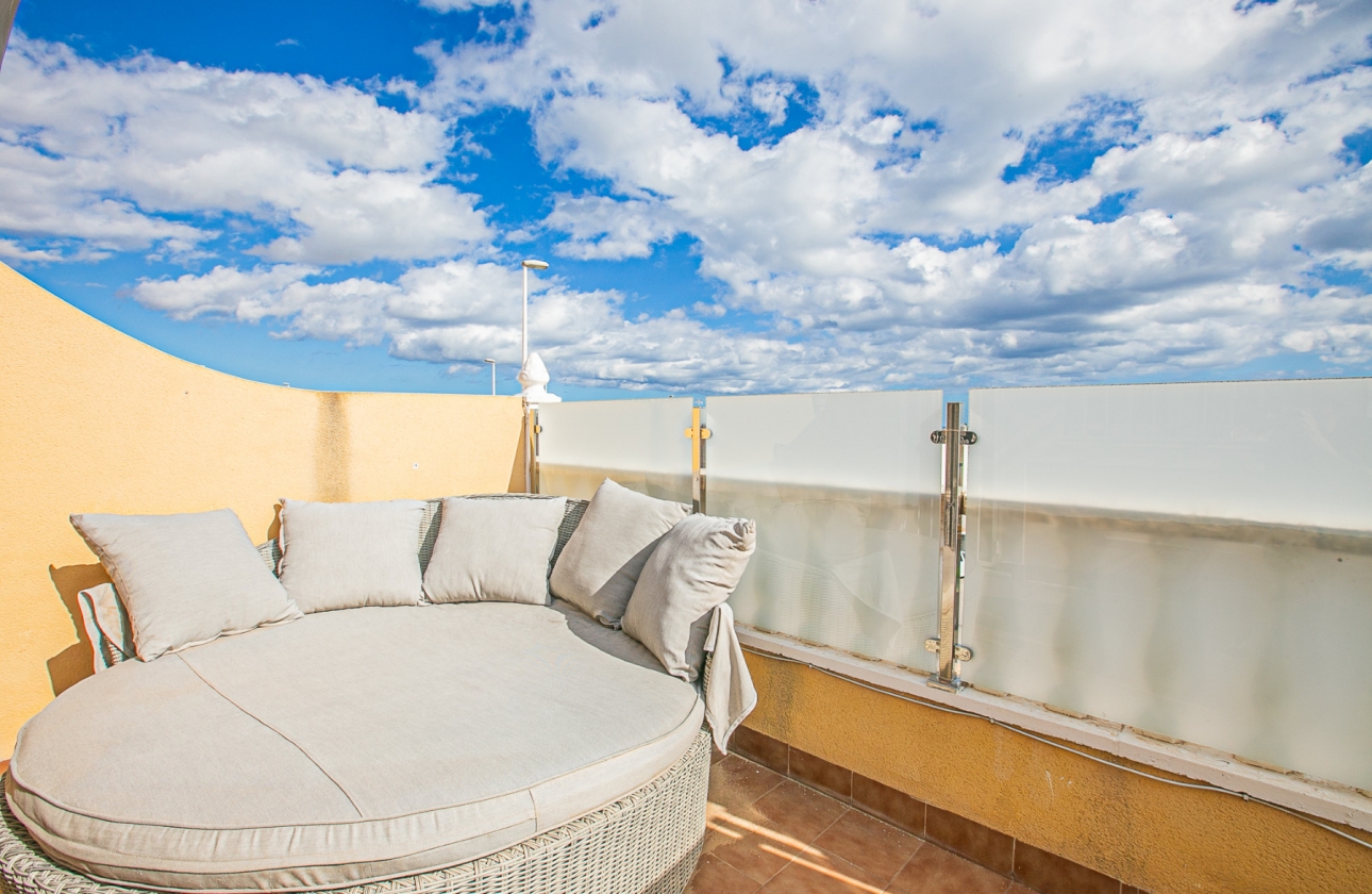 Rynek wtórny - Szeregowiec - La Zenia