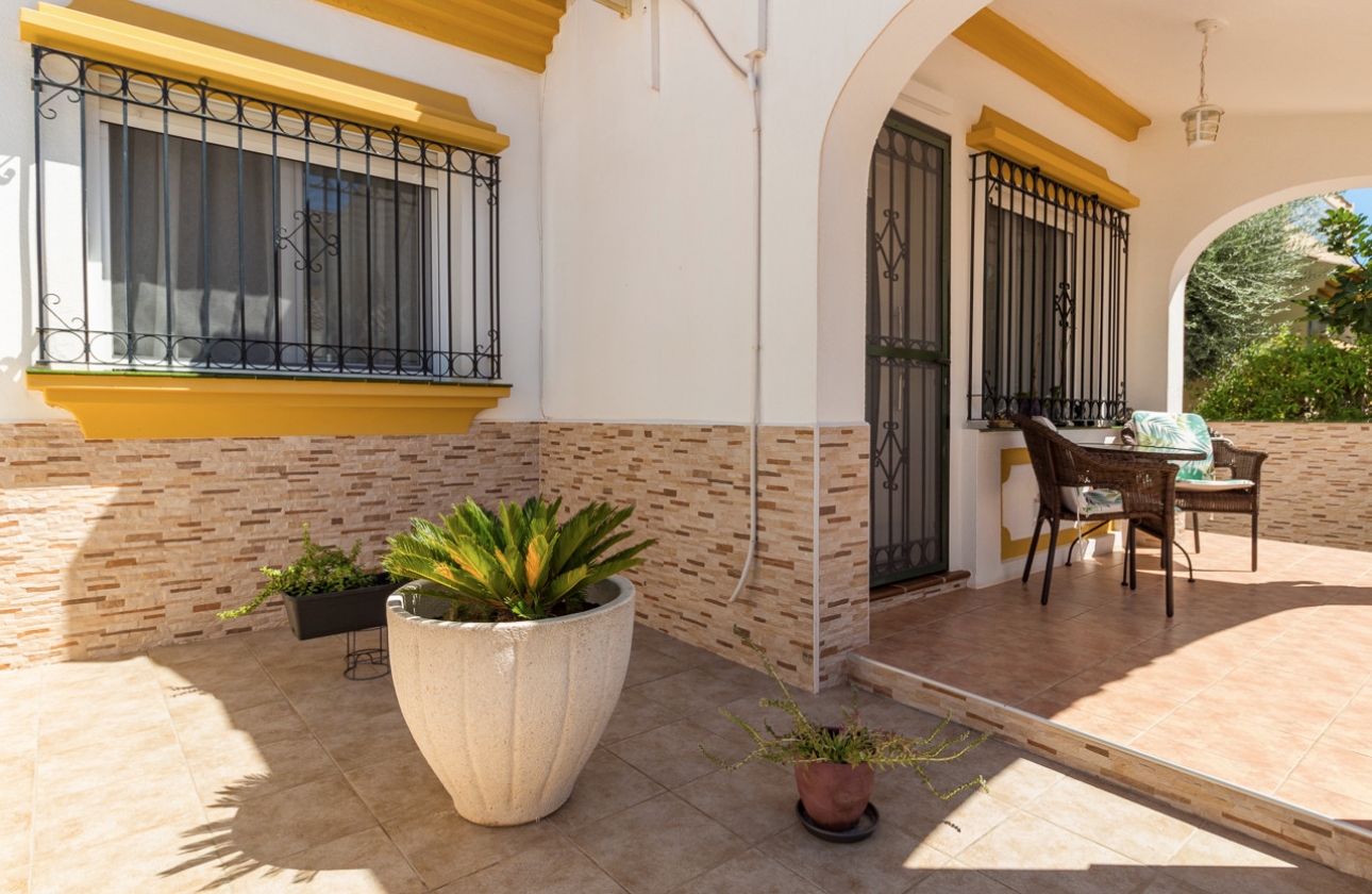 Resale - Semi-detached - La Zenia