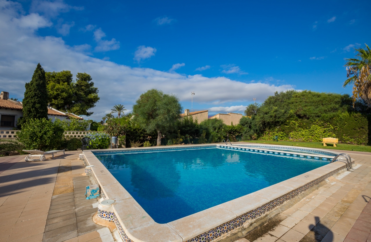 Resale - Apartment - Punta Prima - Beachside