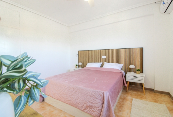 Resale - Apartment - Punta Prima - Beachside