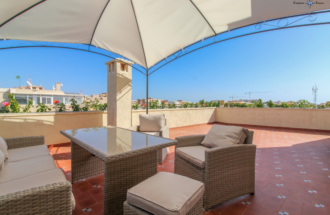 Resale - Apartment - Punta Prima - Beachside