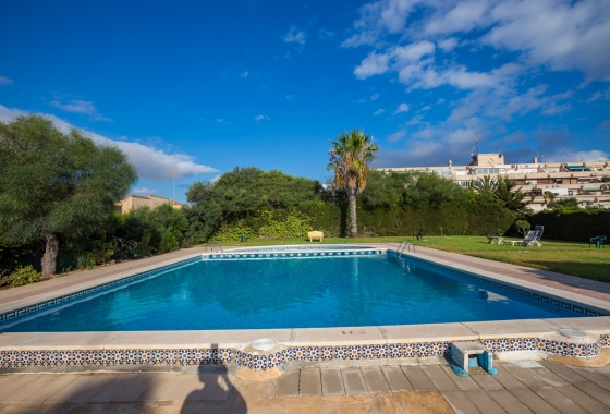 Resale - Apartment - Punta Prima - Beachside