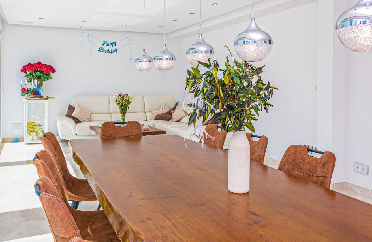 Resale - Villa - La Zenia