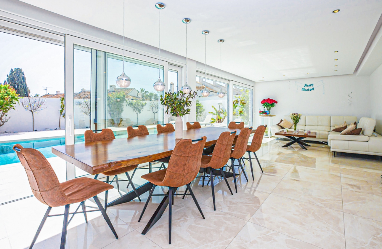 Resale - Villa - La Zenia