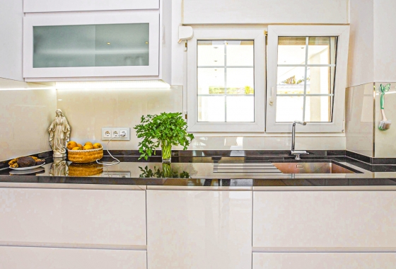 Resale - Villa - La Zenia