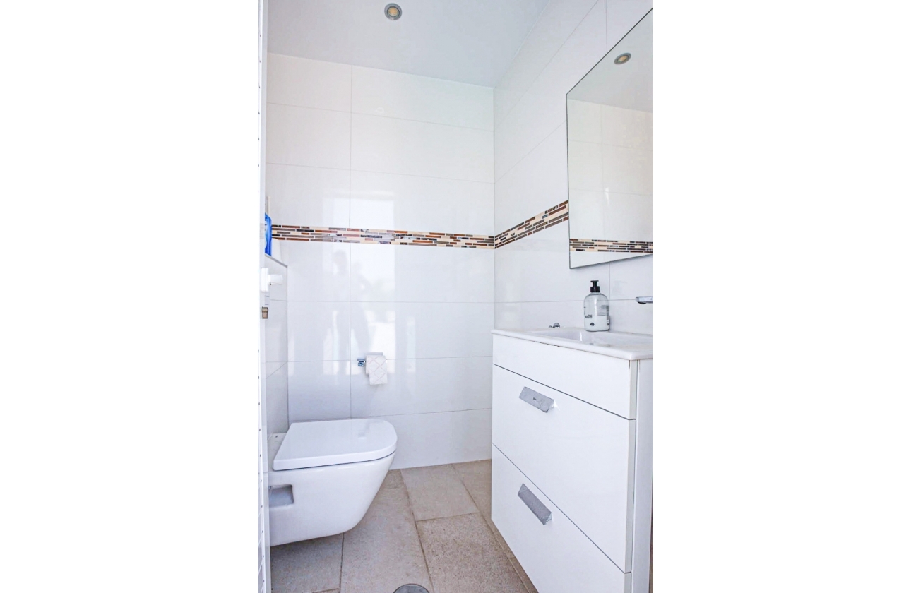 Resale - Villa - La Zenia