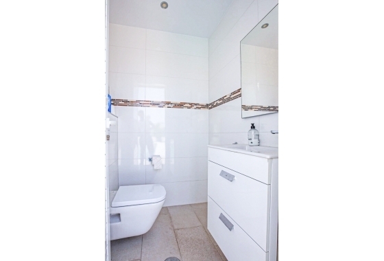 Resale - Villa - La Zenia