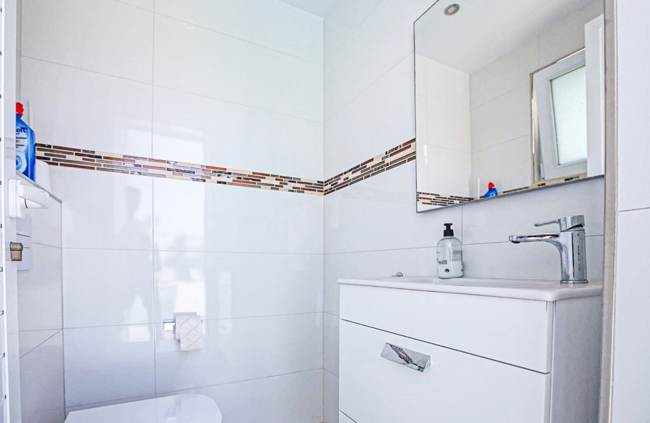 Resale - Villa - La Zenia