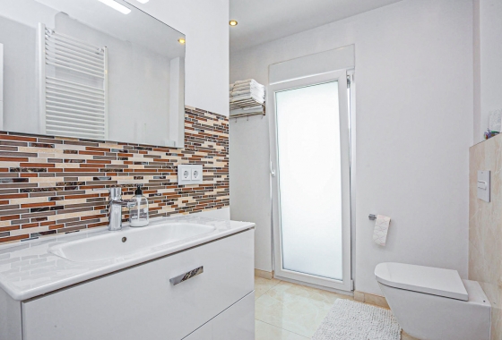 Resale - Villa - La Zenia