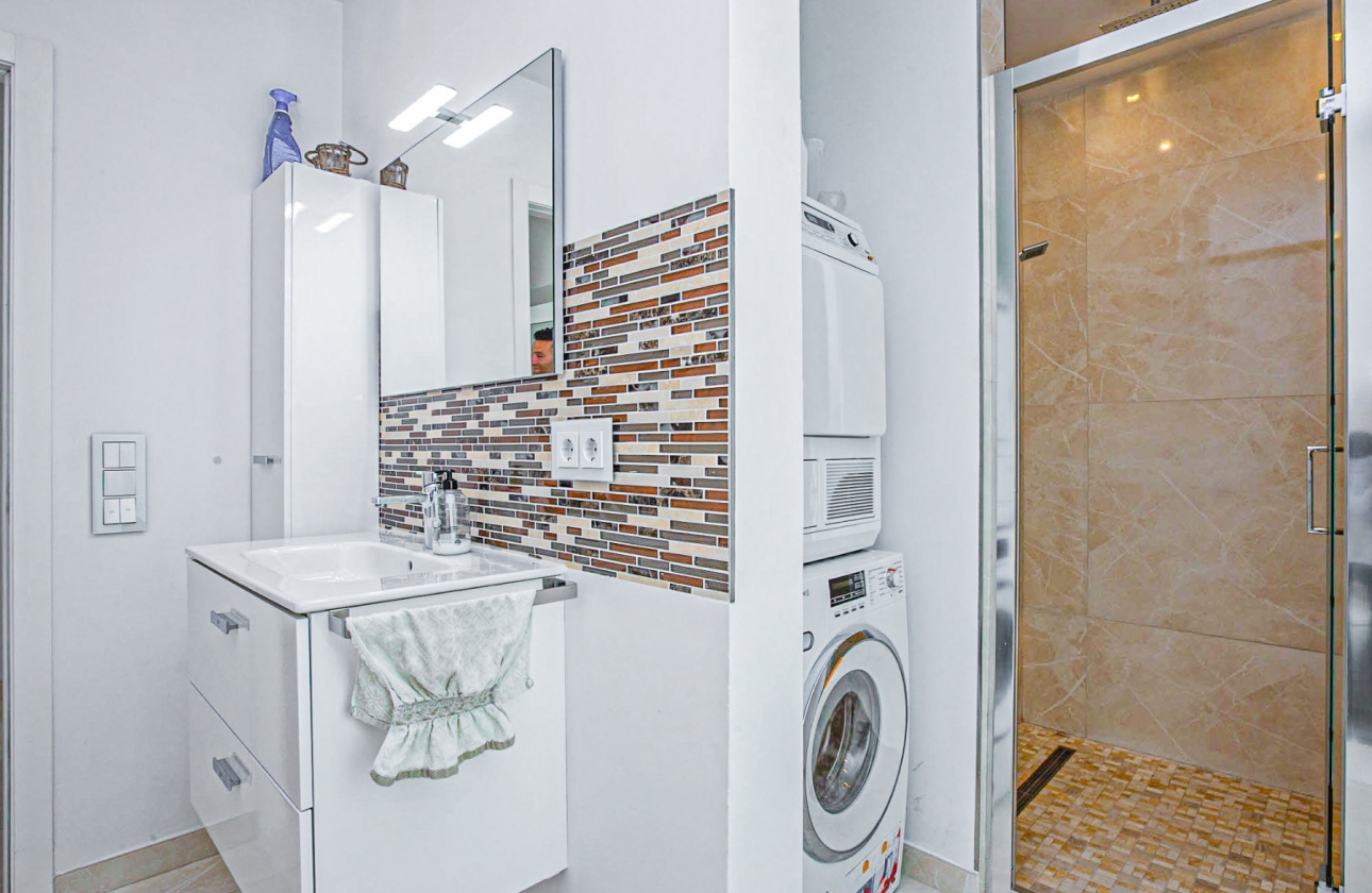 Resale - Villa - La Zenia