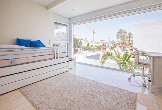 Resale - Villa - La Zenia