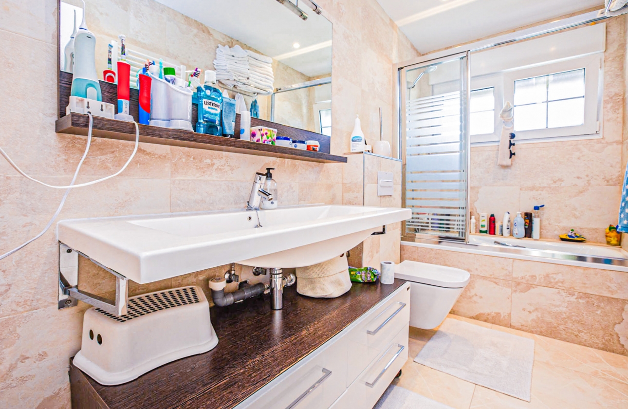 Resale - Villa - La Zenia