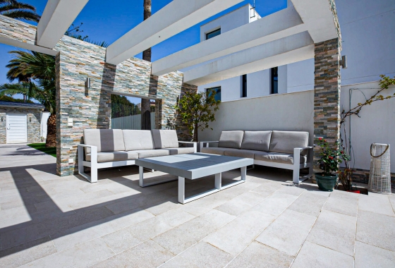 Resale - Villa - La Zenia