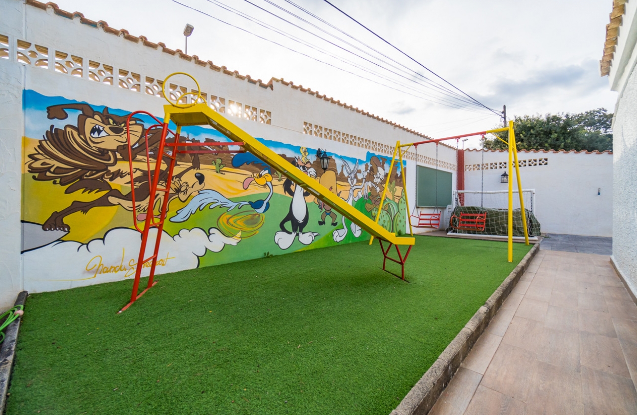 Resale - Villa - Orihuela Costa - Lomas de Cabo Roig