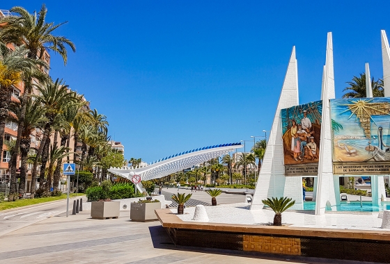 Resale - Apartment - Torrevieja - Beach