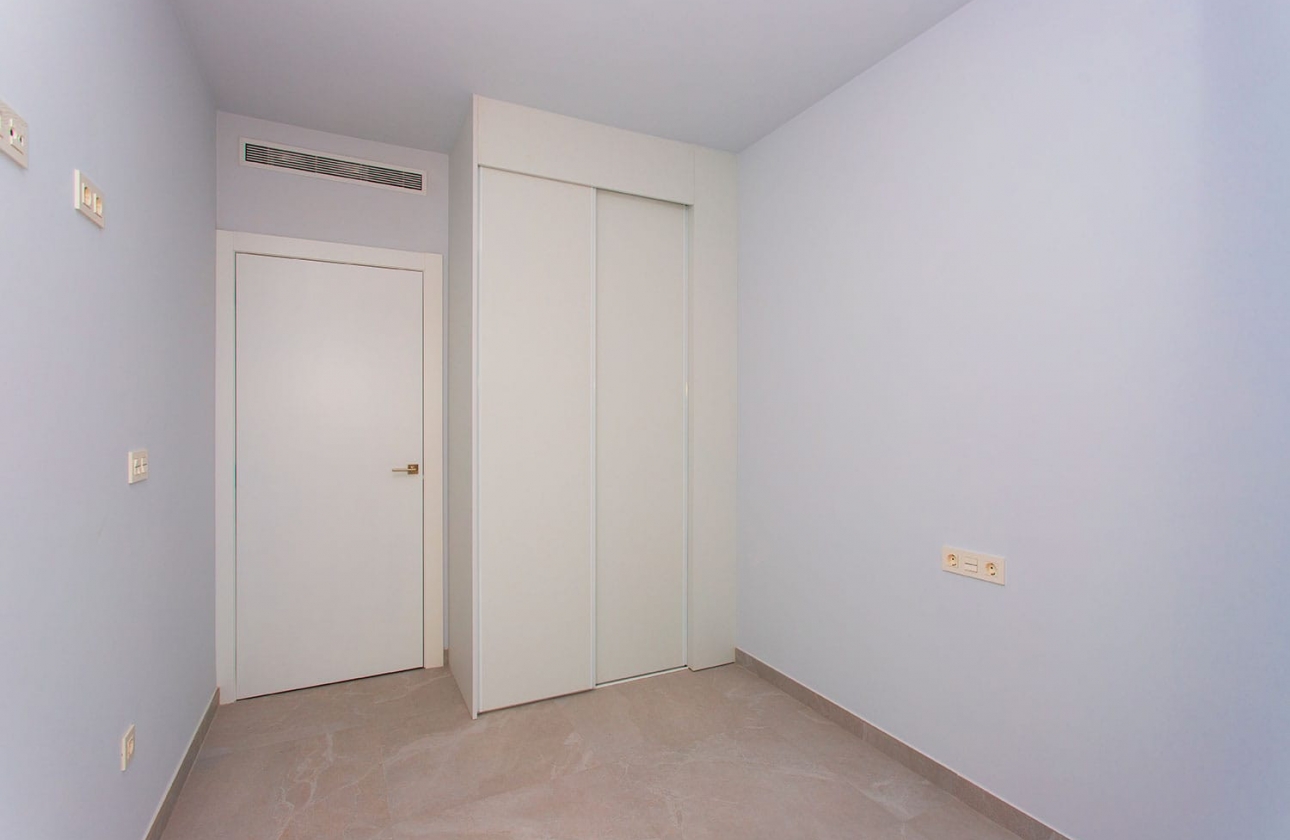Rynek wtórny - Apartament - Torrevieja - Beach