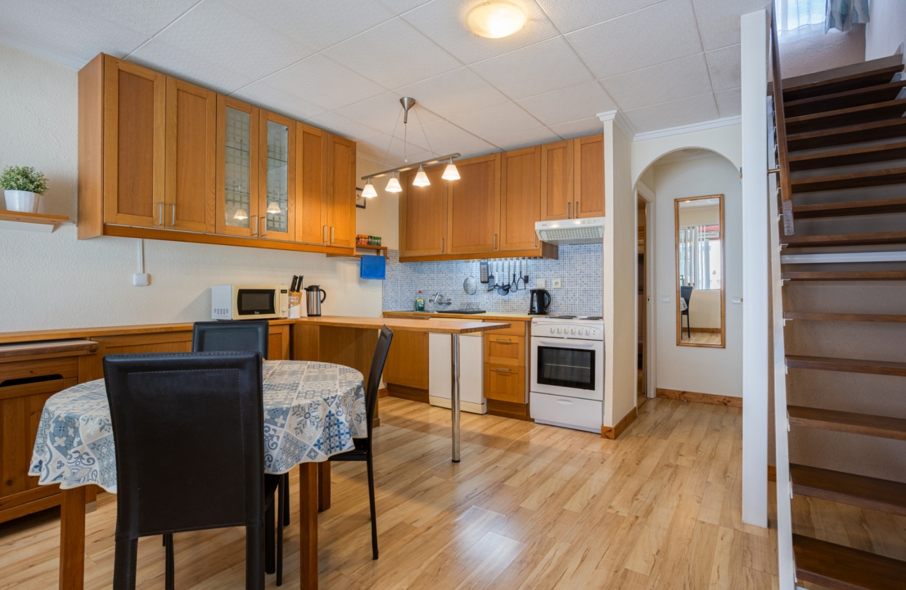 Rynek wtórny - Szeregowiec - Torrevieja - La Siesta - El Salado -  Torreta